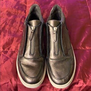 Earth Shoes Zane Sneakers - Platinum - 10